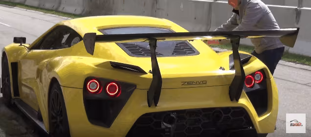Zenvo TSR spoiler